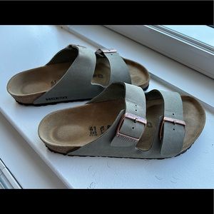 Womens Birkenstock Arizona Sandal - Stone - Size 41 (10-10.5)